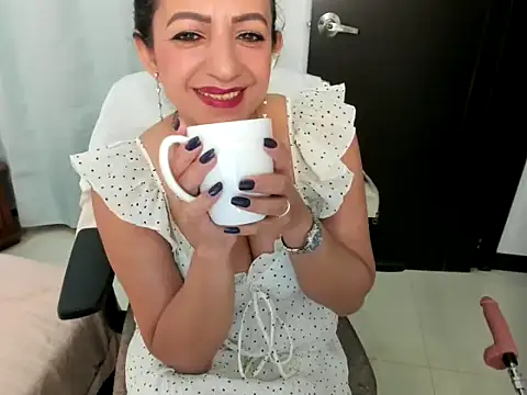 MonicaGarcia  online show from February 28, 9:09 am