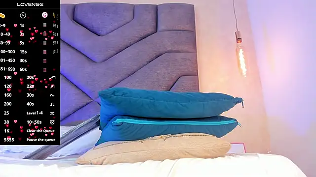 AilishBenson online show from October 29, 8:00 pm