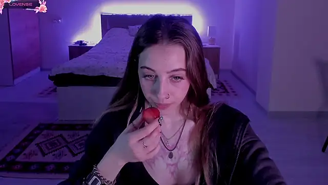 MelodyElf online show from April 17, 4:42 pm