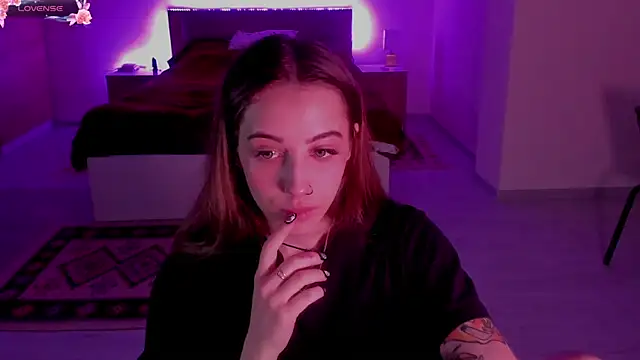 MelodyElf online show from April 13, 4:30 pm