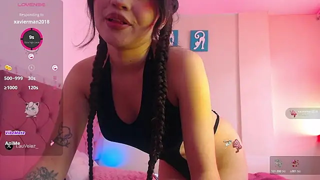 lauvelez   online show from April 13, 1:23 pm