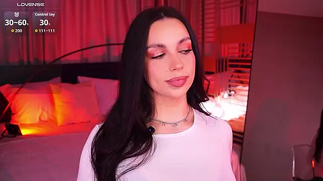 LunaNight online show from February 7, 8:35 pm