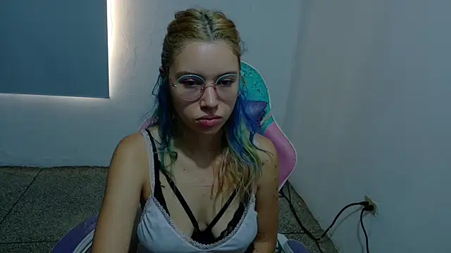 WandaDoll online show from February 7, 12:42 pm