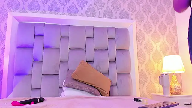 Snapshot of Jasmine55__ chatting on September 16, 9:01 pm Jasmine55 online show from September 16, 9:01 pm