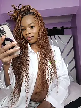 Pretty-queen123 online show from March 13, 9:54 am