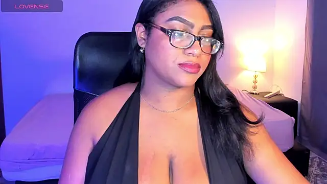 BlakmillerrGilson online show from April 18, 8:42 pm