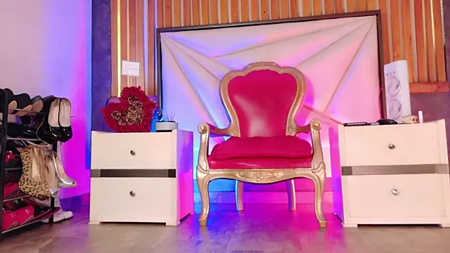 LilyyBigAss online show from April 21, 11:50 am