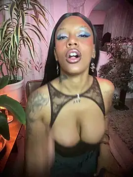 haiiley more online show from February 7, 11:52 pm