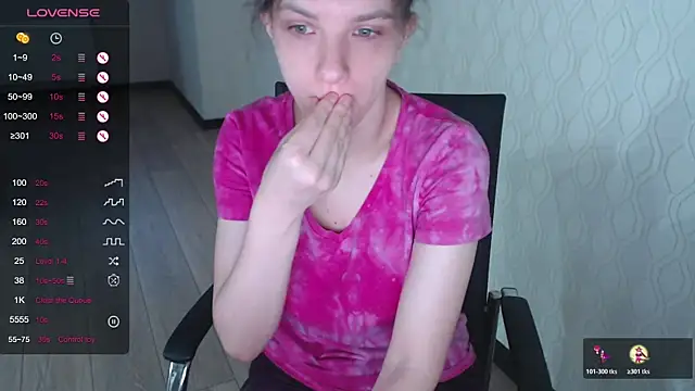 LisaHeart online show from November 11, 3:57 am