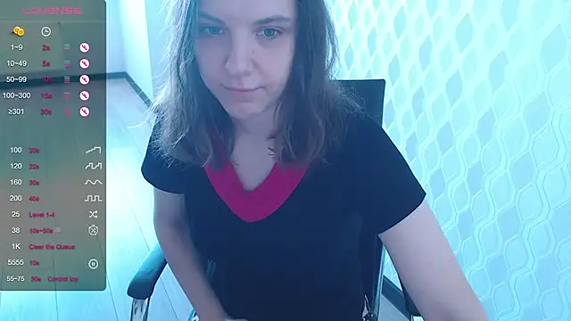 LisaHeart online show from May 28, 3:26 am