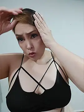 Miss Agatha online show from April 10, 10:38 pm