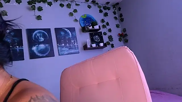 Snapshot of macey_elliot_ chatting on October 20, 7:17 pm macey elliot online show from October 20, 7:17 pm