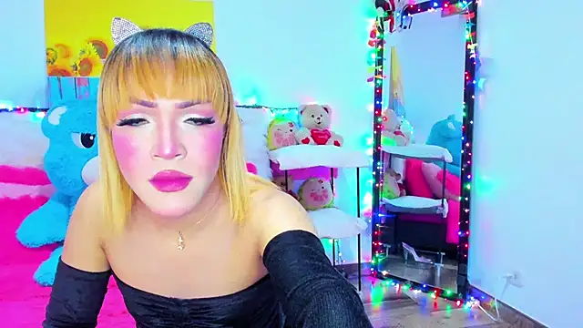 Candy Candy   online show from April 18, 12:35 am