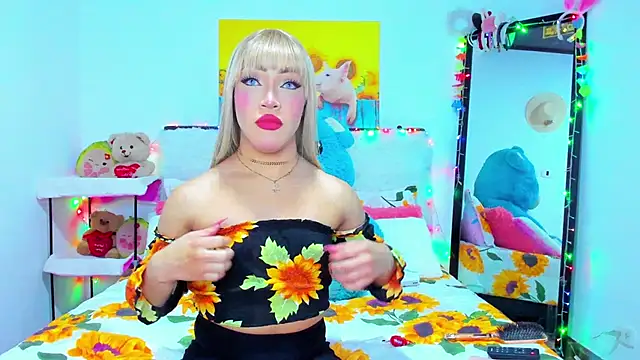Snapshot of Candy_Candy__ chatting on October 1, 12:15 am Candy Candy online show from October 1, 12:15 am