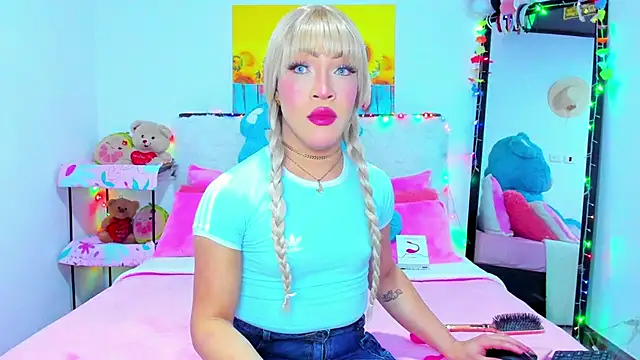 Snapshot of Candy_Candy__ chatting on September 27, 12:07 am Candy Candy online show from September 27, 12:07 am
