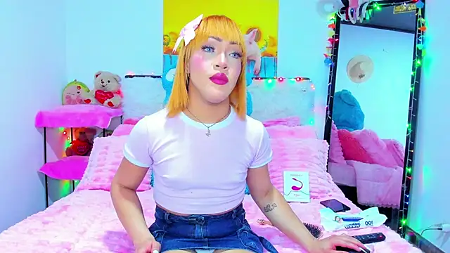 Candy Candy   online show from October 26, 11:33 pm