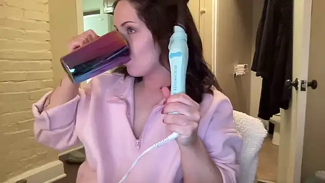 sexylilly69 online show from September 12, 1:17 am