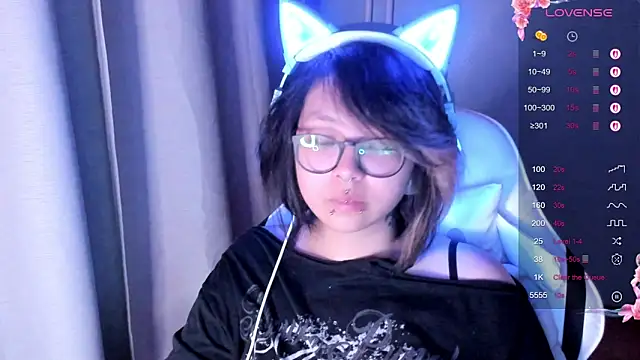 Snapshot of maydaykimmy chatting on October 10, 9:20 pm maydaykimmy online show from October 10, 9:20 pm