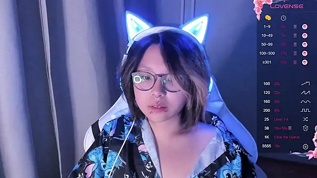 Snapshot of maydaykimmy chatting on September 24, 9:47 pm maydaykimmy online show from September 24, 9:47 pm