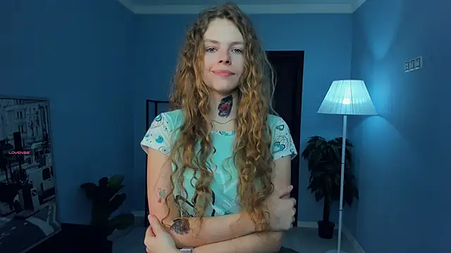 RayaNenlia online show from February 18, 5:06 am