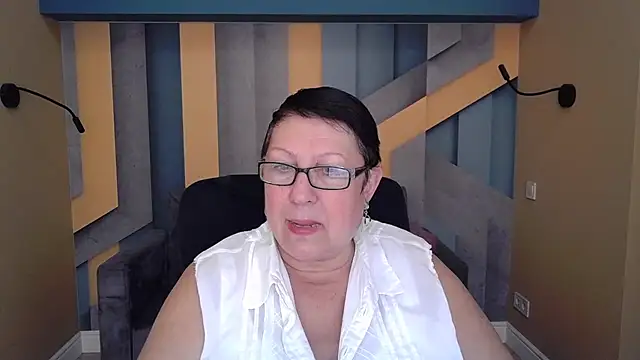 Snapshot of BarbaraTurners chatting on October 22, 6:35 pm BarbaraTurners online show from October 22, 6:35 pm