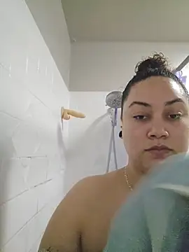 honeeyyy pot online show from February 8, 9:02 am