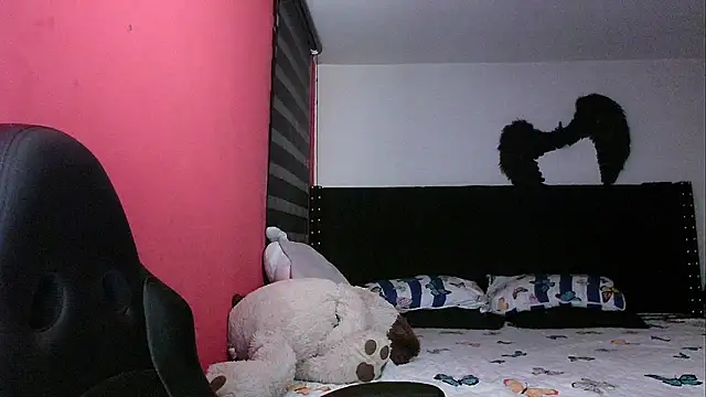 charlotedoll online show from February 2, 4:55 am