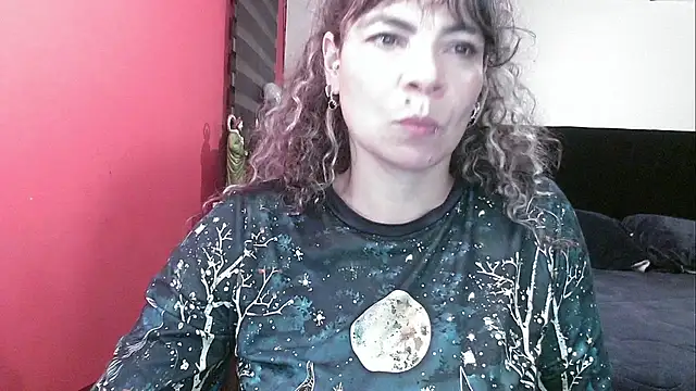 Snapshot of charlotedoll chatting on October 22, 4:17 am charlotedoll online show from October 22, 4:17 am