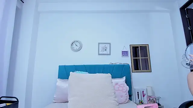 kamila lopez online show from March 15, 9:06 pm