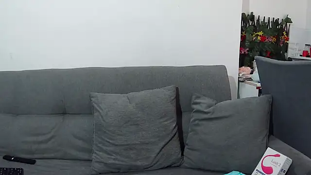 Katalleya jyj online show from April 27, 5:10 pm