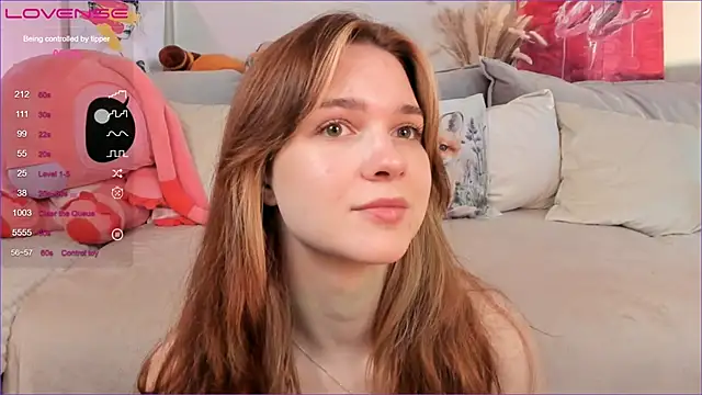 Frau Lina online show from October 1, 2:11 pm