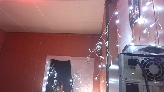 Lia Y PatrickX online show from April 6, 3:39 am