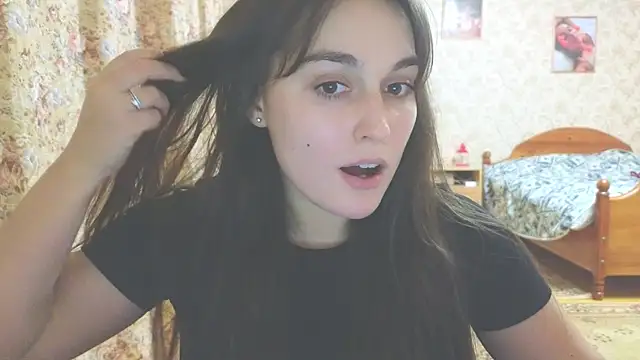 me lissa sun13 online show from December 15, 4:23 pm