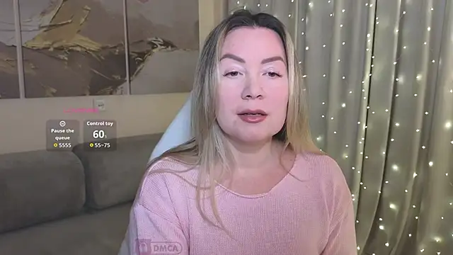 ElleCherry online show from November 7, 8:03 pm