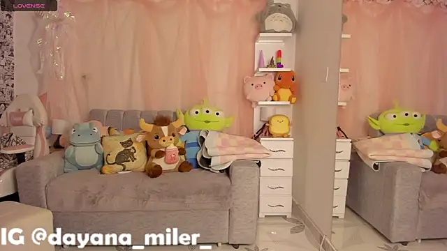  dayana miler online show from October 28, 2:12 pm