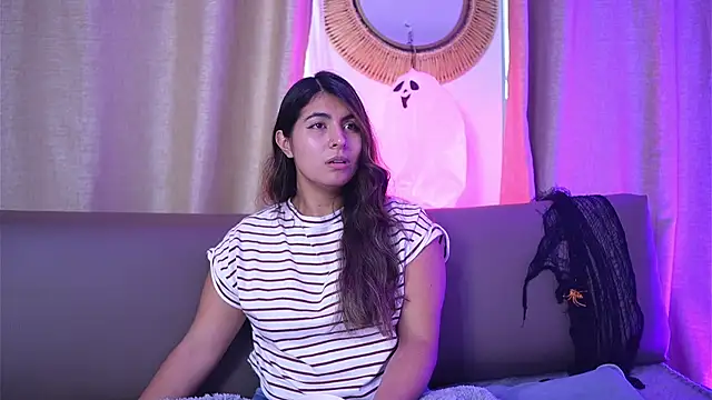 ShelleyMorell online show from October 25, 3:08 pm