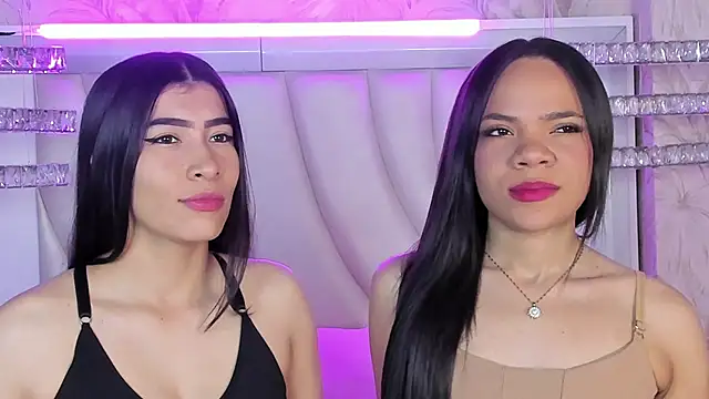 siara and zoe online show from April 7, 12:23 am