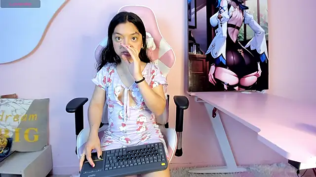 CharlotteMuller online show from February 7, 11:52 pm