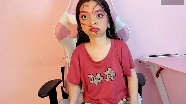 CharlotteMuller online show from October 30, 9:05 pm