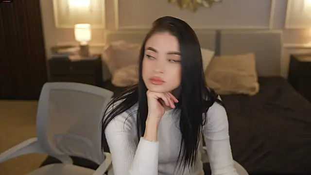 Snapshot of Tina_Breeze chatting on October 22, 10:31 am Tina Breeze online show from October 22, 10:31 am