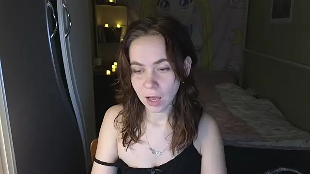 Riley Roo online show from December 3, 5:15 pm