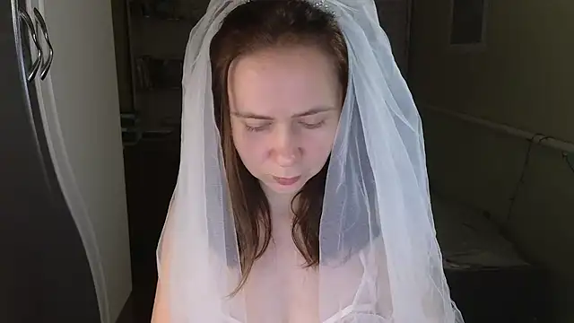 Riley Roo online show from November 4, 6:13 pm