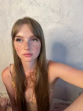 lovelly molly online show from July 1, 4:17 pm