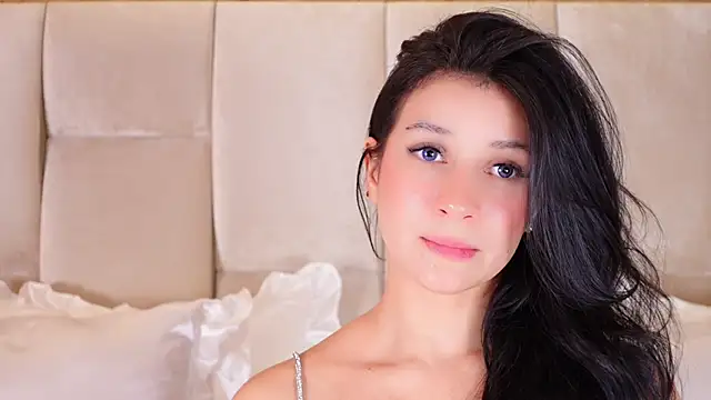 KiraKayleigh1 online show from March 16, 1:41 am