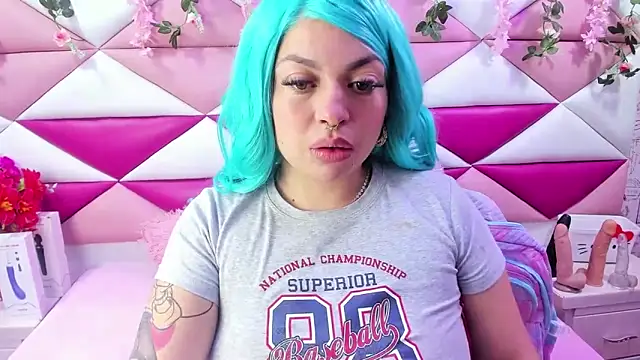 Cocoo Nuth online show from February 20, 3:16 am