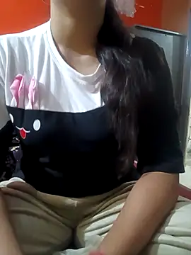 Alina Khann online show from November 17, 8:15 am