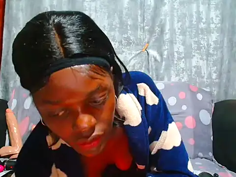 VANESAAMBER23 online show from June 1, 11:16 pm
