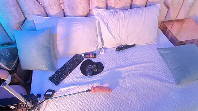 barbara cambels online show from February 8, 7:50 pm