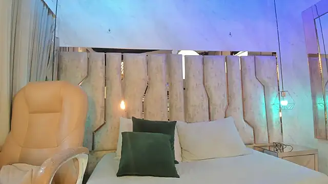 barbara cambels online show from July 24, 7:00 pm