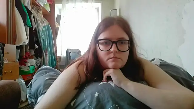 DesireMelissa online show from April 18, 8:28 am